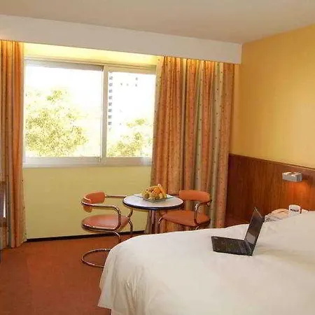 Des Congres Hotel Villeurbanne